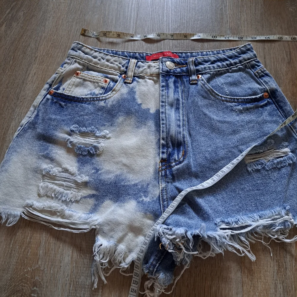 Signature 8 Ripped Blue White Denim Distressed Frayed Cotton Shorts Size Small